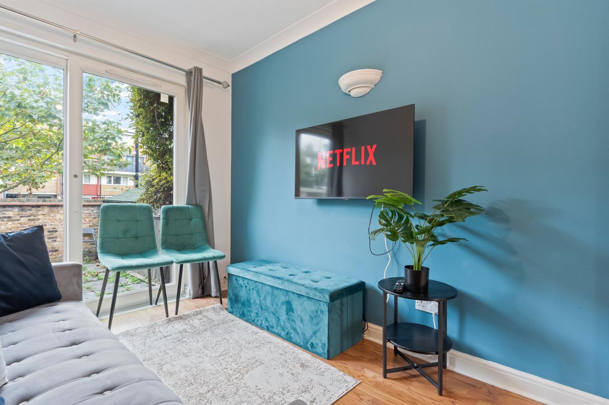 Lovely 4Br House In The City With Parking London Exterior photo